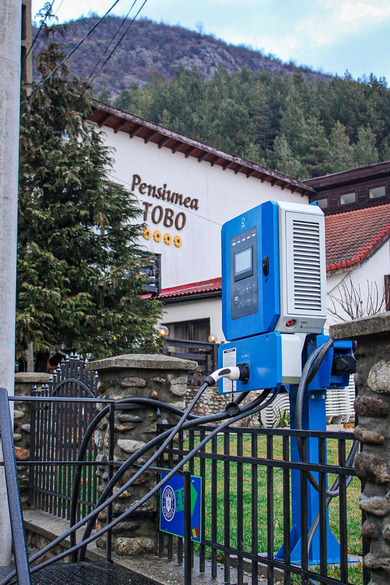Pensiunea Tobo Baia de Fier Bagian luar foto