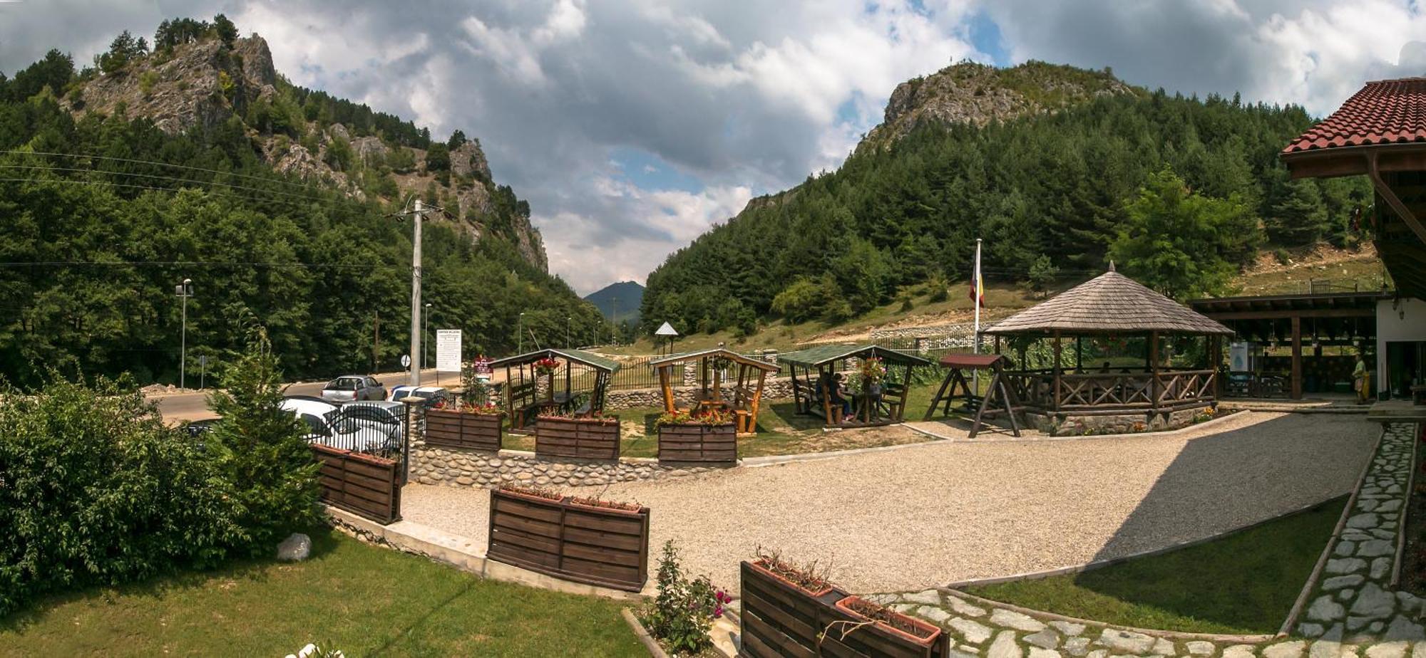 Pensiunea Tobo Baia de Fier Bagian luar foto