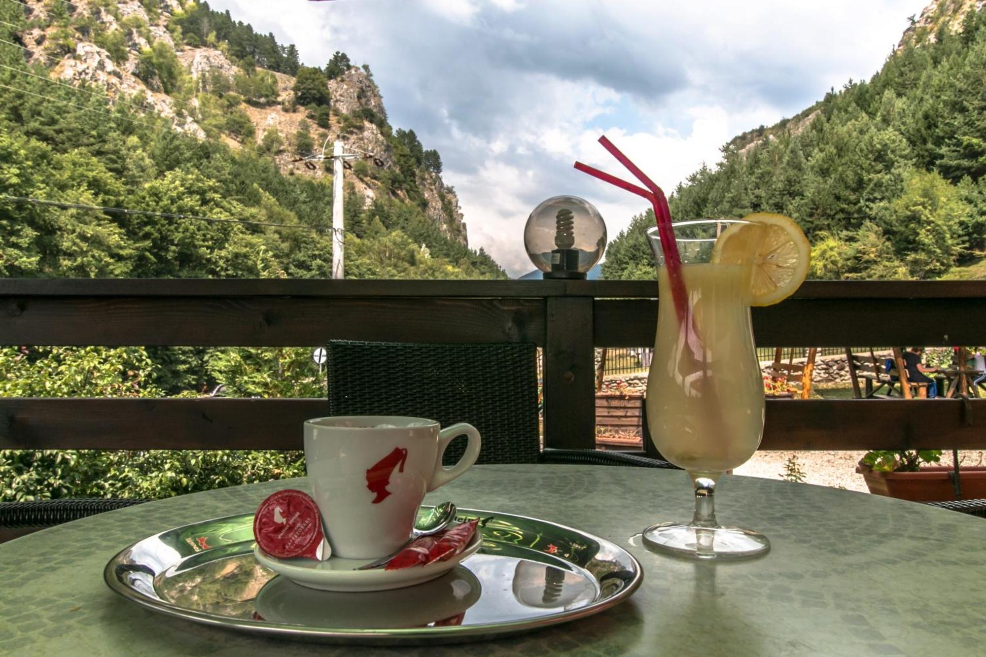 Pensiunea Tobo Baia de Fier Bagian luar foto